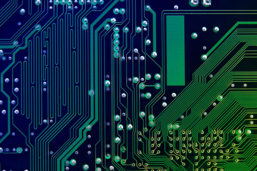 pcb过孔盖油和不盖油的区别，pcb过孔盖油好还是不盖油好？